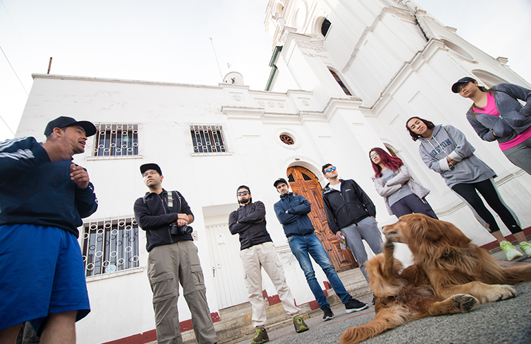 fundación de Bogotá Breaking Borders barrio egipto