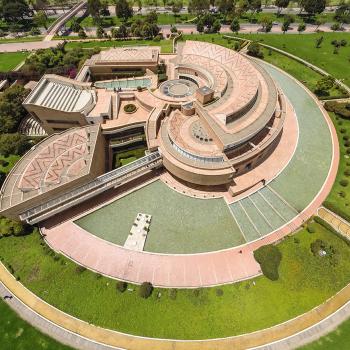 Biblioteca pública Virgilio Barco en la ciudad de Bogotá, vista panorámica